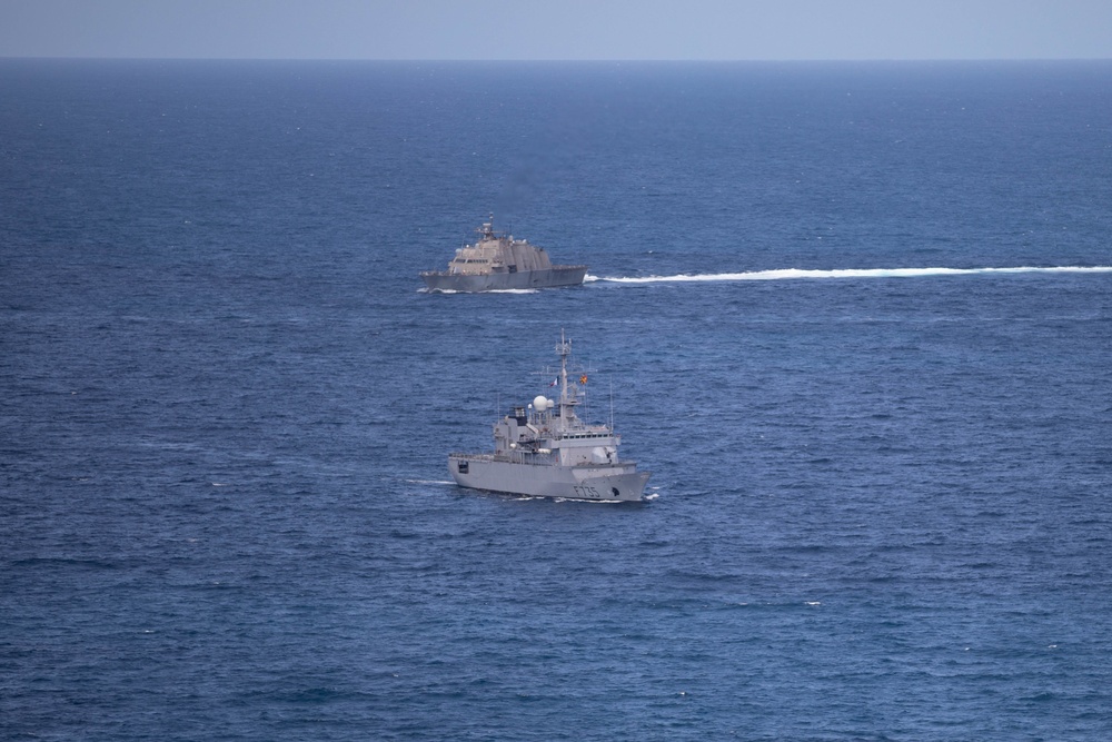 USS Sioux City Conducts Bilateral Maritime Exercise with FS Germinal