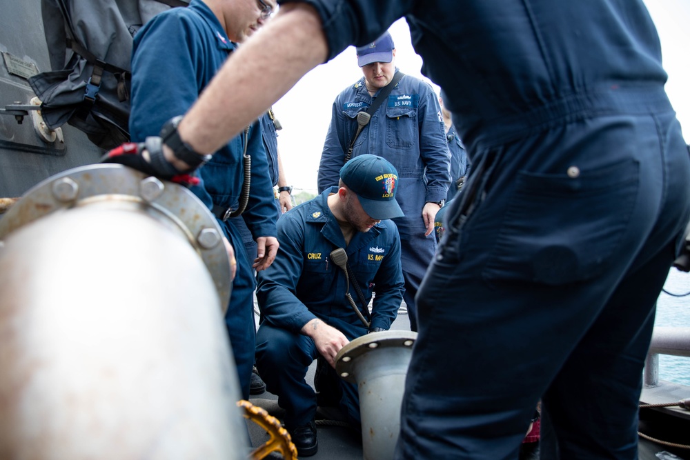 USS Sioux City Sailors Prepare for Refueling Ops While the Ship Conducts a Brief Stop in Martinique, France