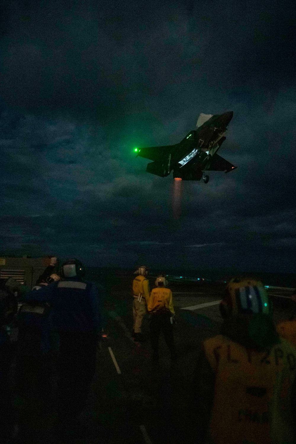 USS America (LHA 6) Conducts Night Flight Operations