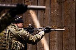 Green Berets sharpen fighting skills [Image 18 of 19]
