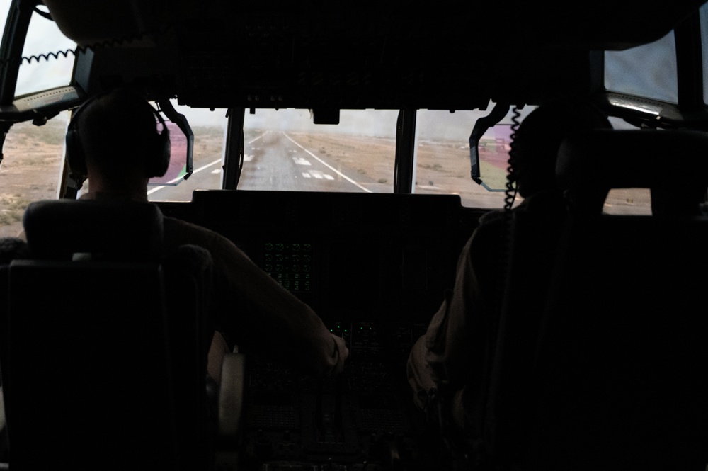 USAF Special Warfare Airmen Execute Jump Training with USMC VMGR-234