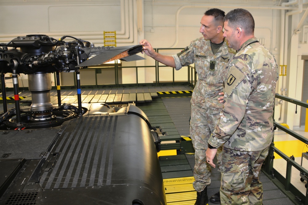 Lithuanian sergeant major visits Fort Indiantown Gap