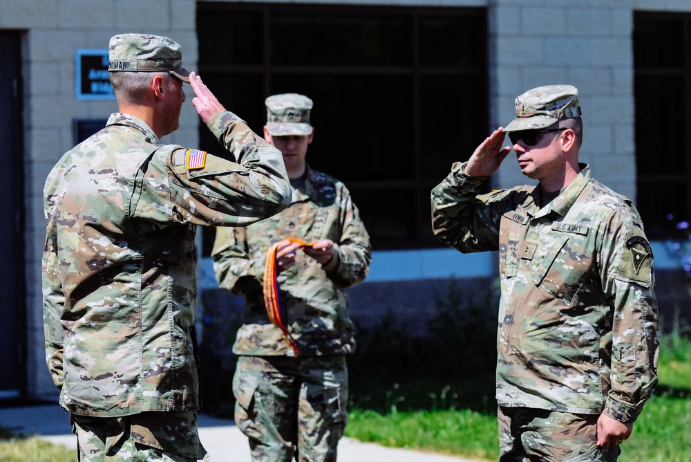 122nd Army Band adds campaign streamers to unit guidon