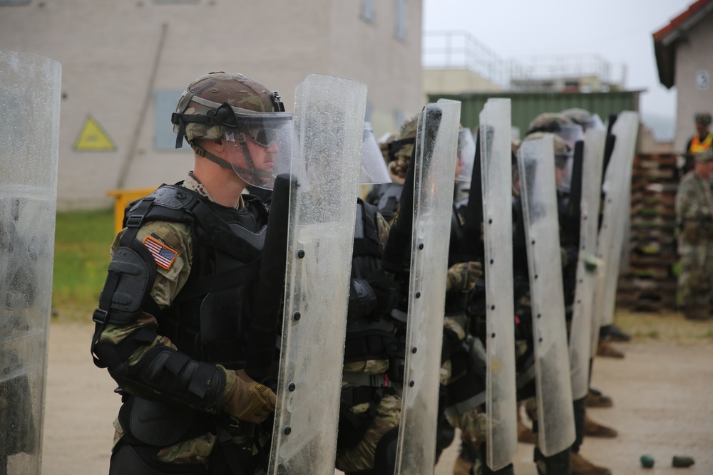 DVIDS Images Standing Their Ground [Image 2 of 14]