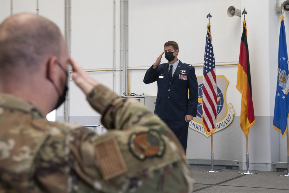 726th AMS changes command