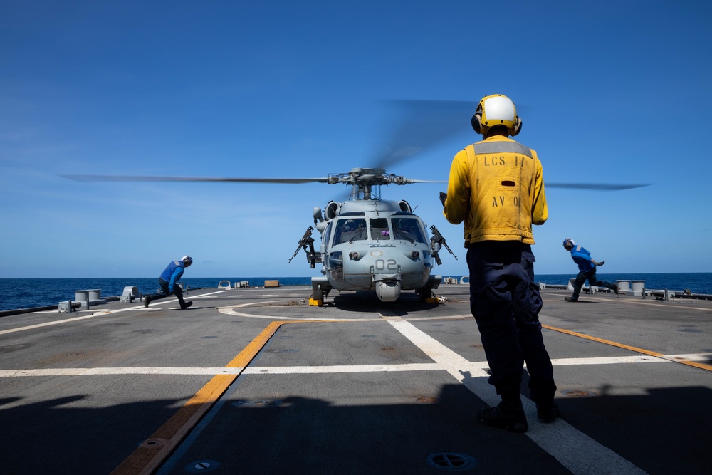 HSC 22 Sailors Participate in Flight Ops