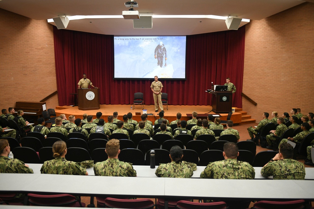 Commander of U.S. Naval Forces Southern Command/U.S. 4th Fleet Speaks to NROTC Midshipmen as Part of a Sea Trials Event at Jacksonville University