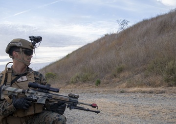Charlie Co, BLT 1/1 Marines Seize Airfield during Amphibious Assault Exercise