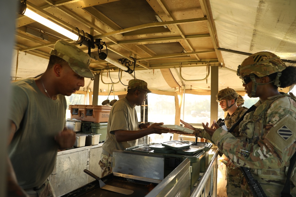 287th Field Feeding Company supports 87th Division Sustainment Support Battalion FTX