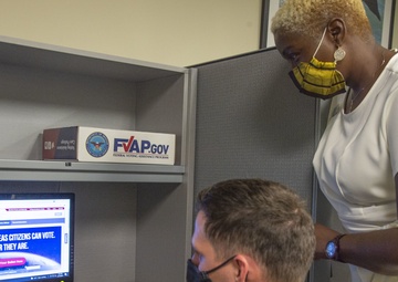 M&amp;FRC assists voters during Armed Forces Voters Week