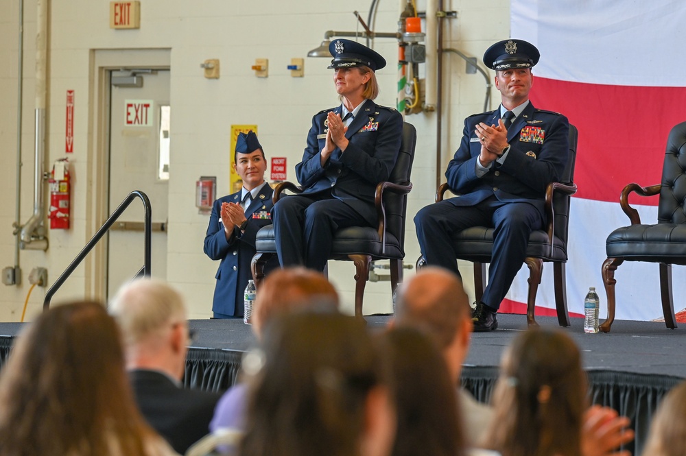 LRAFB welcomes new wing commander