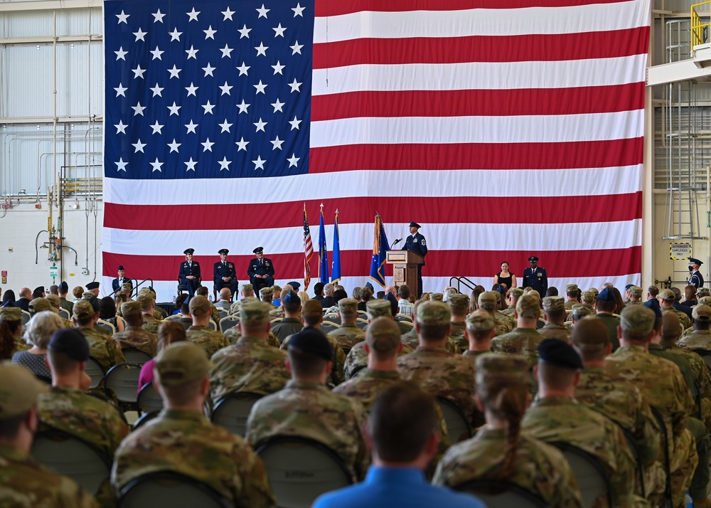 LRAFB welcomes new wing commander