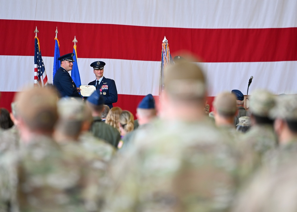 LRAFB welcomes new wing commander