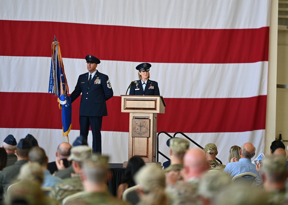 LRAFB welcomes new wing commander
