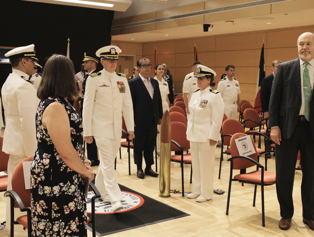 Naval Medical Forces Pacific Commander Presides over Change of Command for Navy's Medical R&amp;D Enterprise