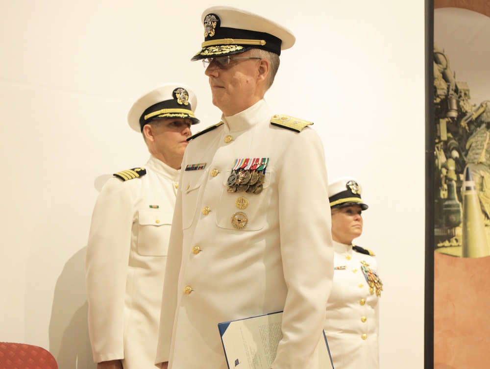 Naval Medical Forces Pacific Commander Presides over Change of Command for Navy's Medical R&amp;D Enterprise