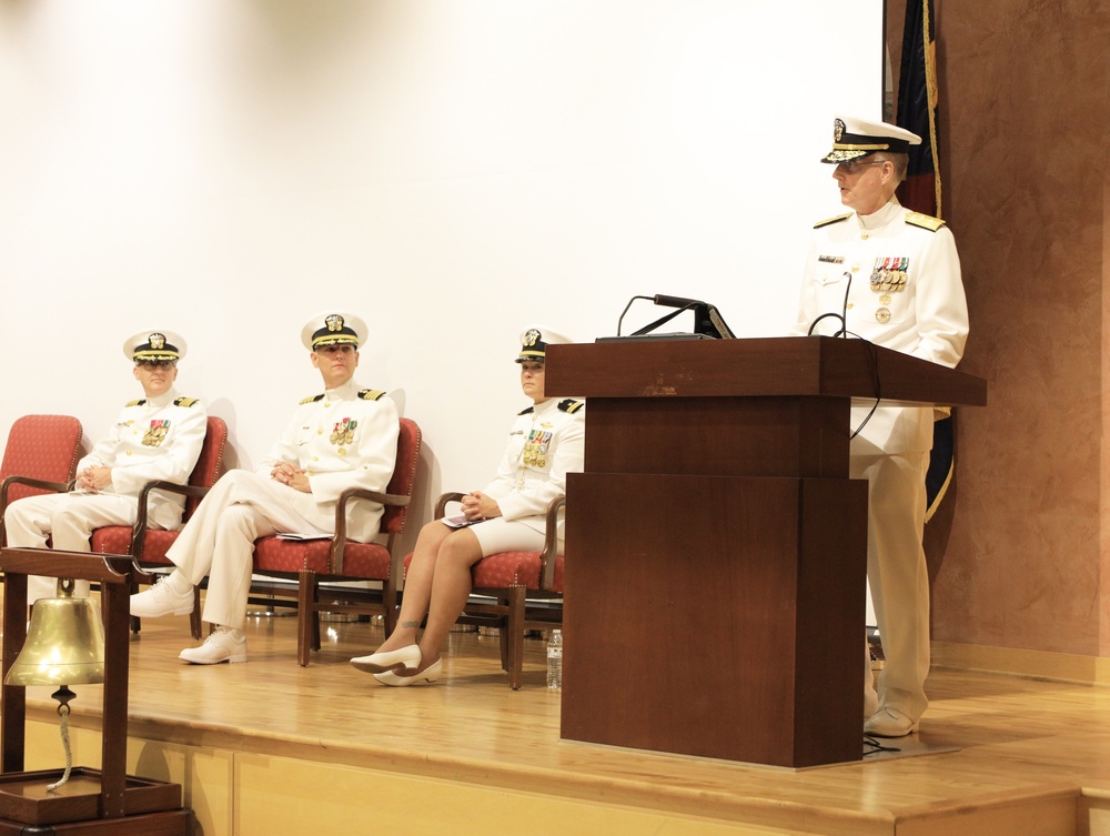 Naval Medical Forces Pacific Commander Presides over Change of Command for Navy's Medical R&amp;D Enterprise