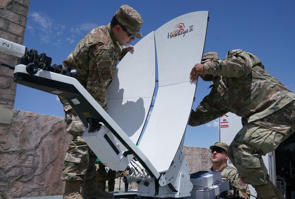 High Rollers demonstrate communication capability at Resolute Hunter