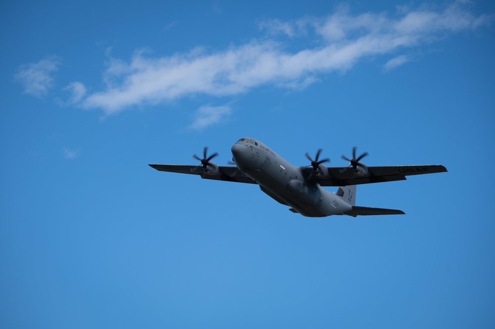C-130Js perform low approach over Fort Greely