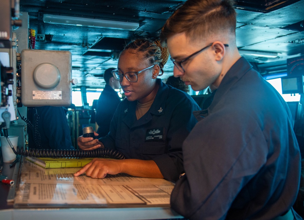 USS Harry S. Truman (CVN 75) transits the Atlantic Ocean.