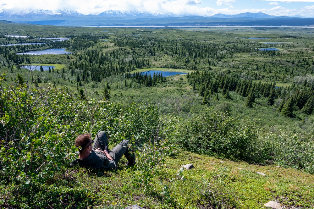 Red Flag-Alaska 21: S.E.R.E. supports downed pilot scenario