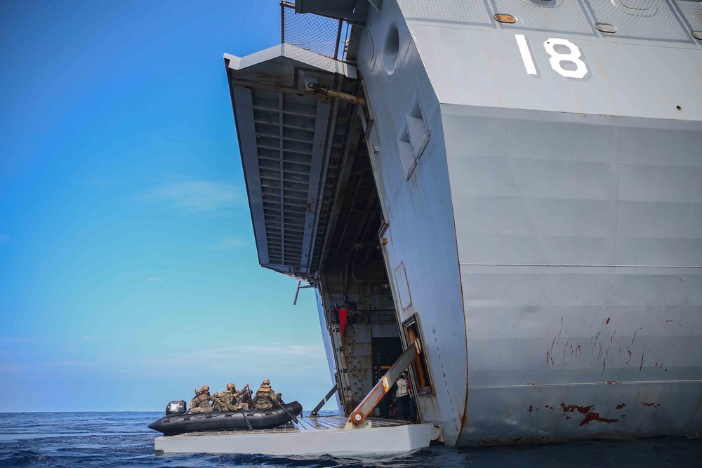 31st MEU Conducts Boat Raids