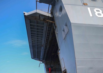 31st MEU Conducts Boat Raids
