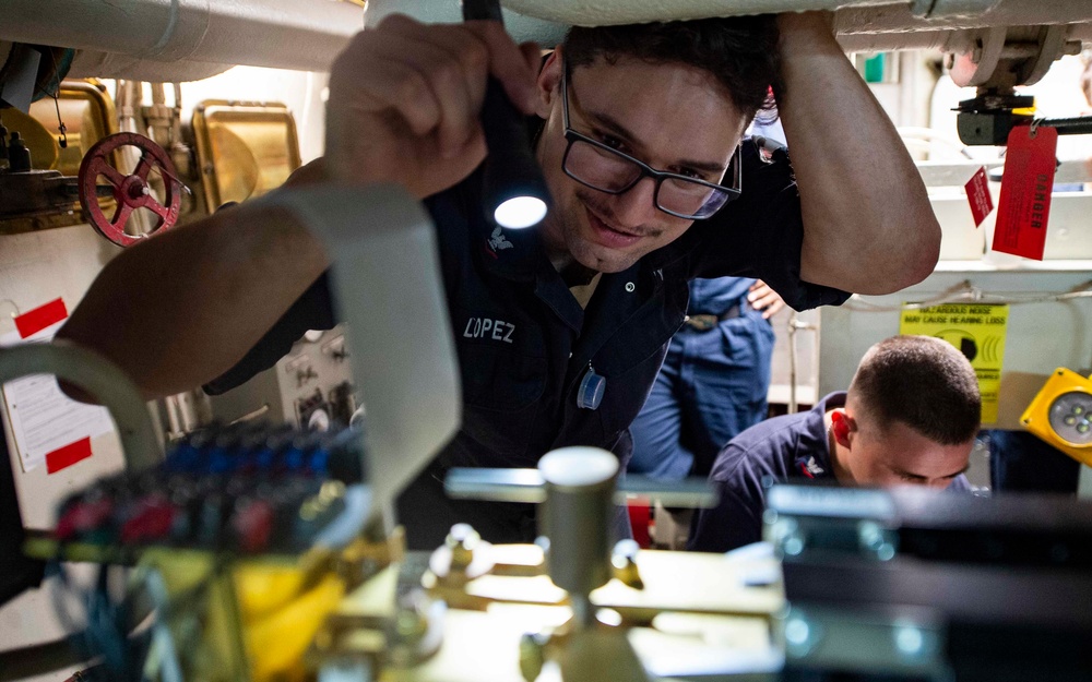 Sailors Perform Routine Maintenance  Aboard USS Carl Vinson (CVN 70)