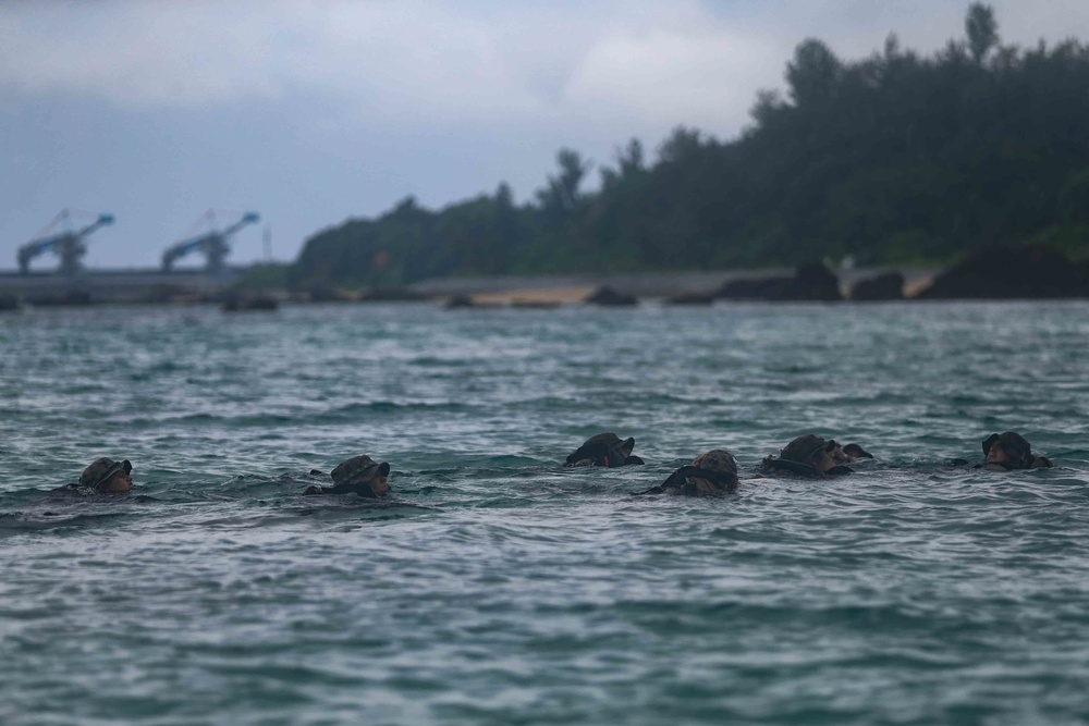 31st MEU Conducts Boat Raids