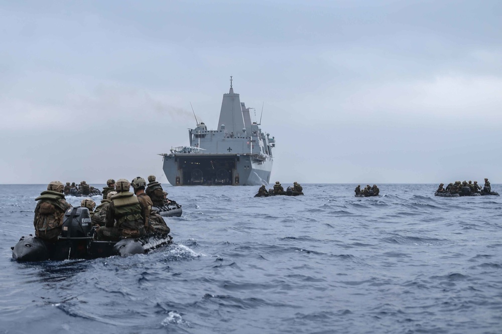 31st MEU Conducts Boat Raids