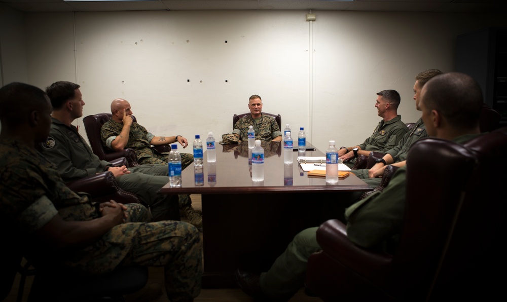 MARFORPAC Commanding General Visits VMFA-323