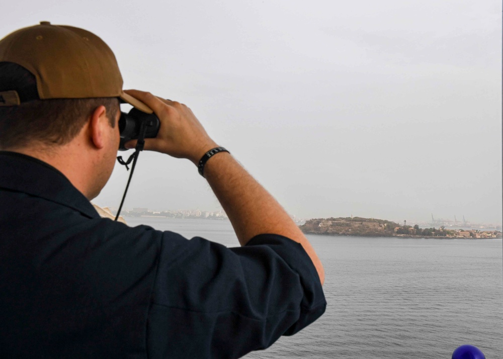 USS Hershel &quot;Woody&quot; Williams visits Dakar, Senegal