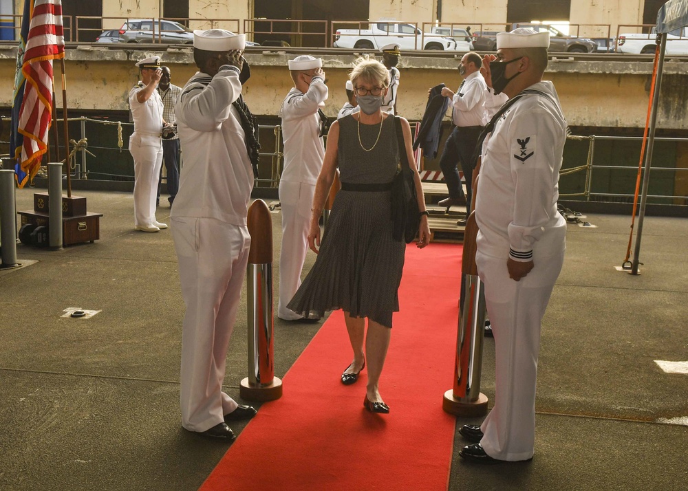 USS Hershel &quot;Woody&quot; Williams visits Dakar, Senegal