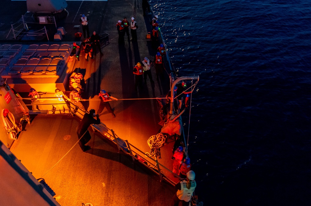 USS O’Kane conducts Man Overboard drill