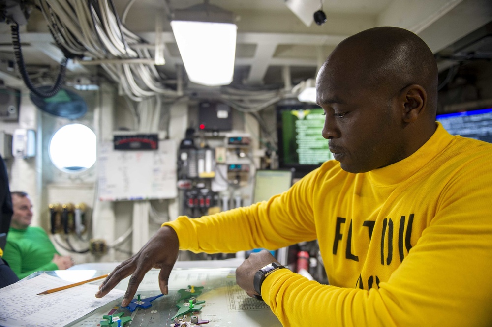 Sailors in Flight Deck Control
