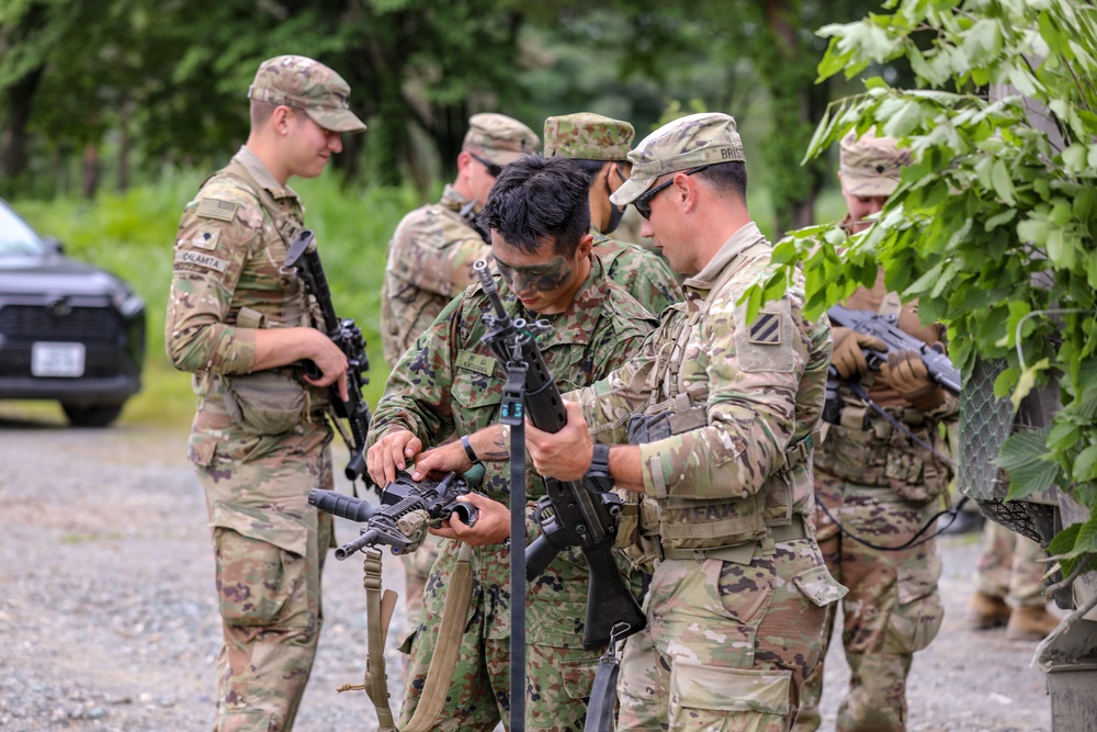 Black Lions demonstrate Military Operations in Urban Terrain exercises during Orient Shield 21-2