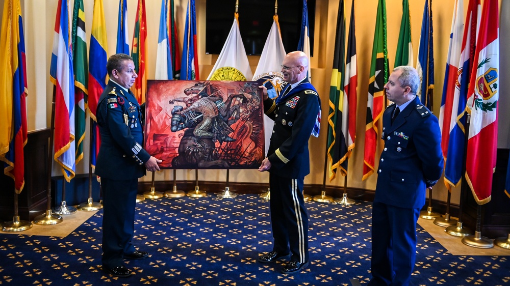 Brigade General Diaz Presents IADC with Going Away Gift