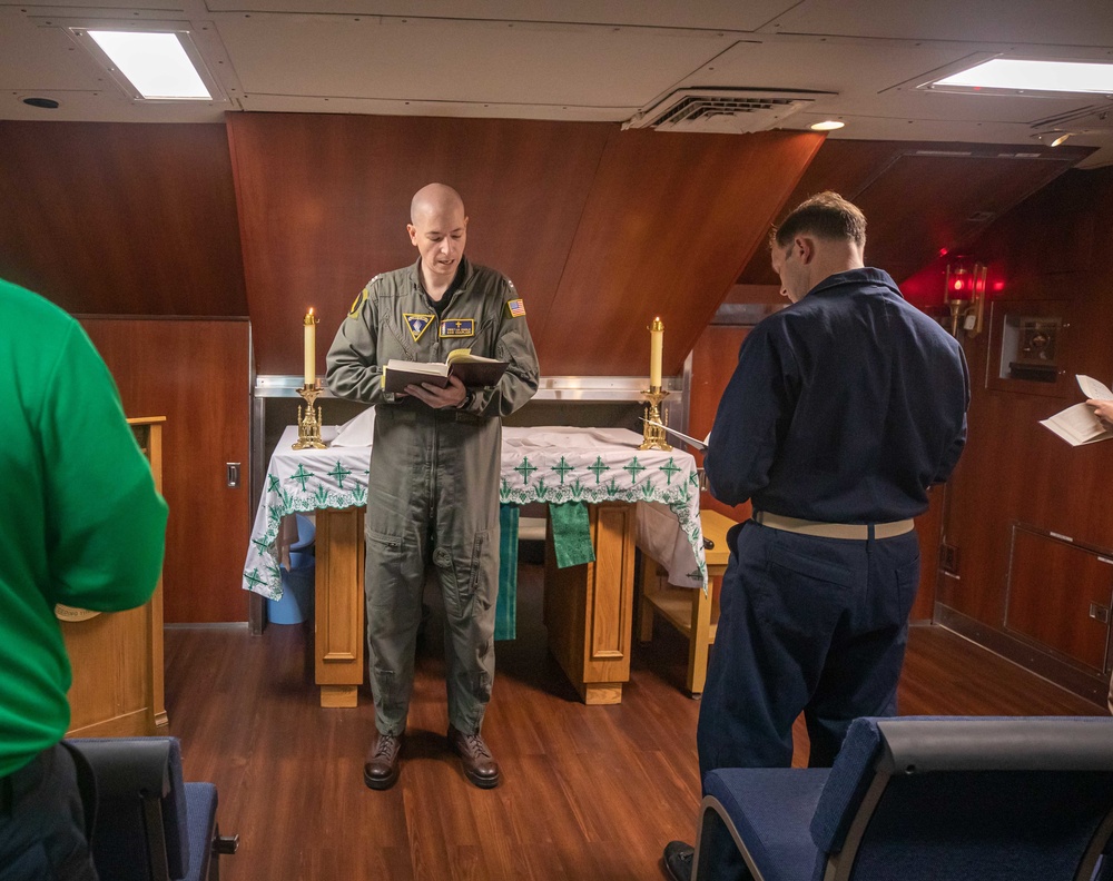 USS Ronald Reagan (CVN 76) Lutheran Service