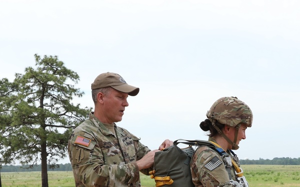 USACAPOC(A) paratroopers team with Chilean jumpmaster for jump wings