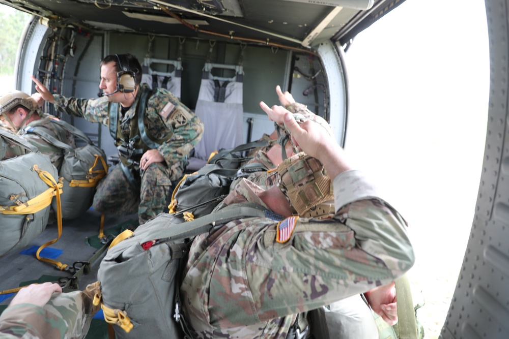 USACAPOC(A) paratroopers team with Chilean jumpmaster for jump wings