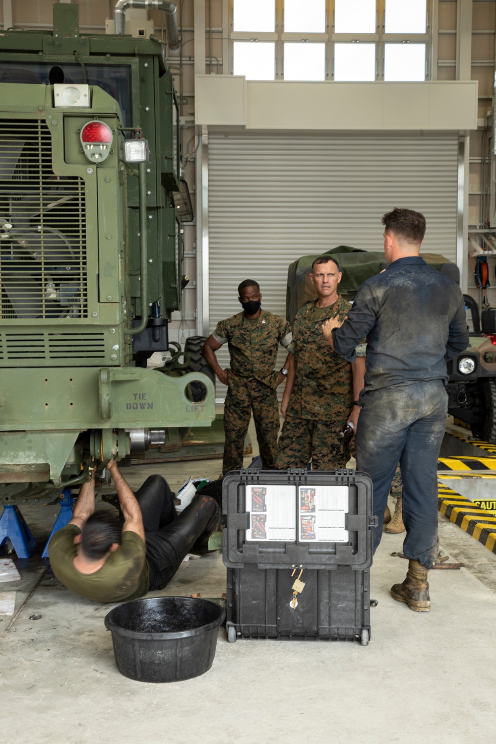 Leadership from 3rd MLG visits Combat Logistics Company 36