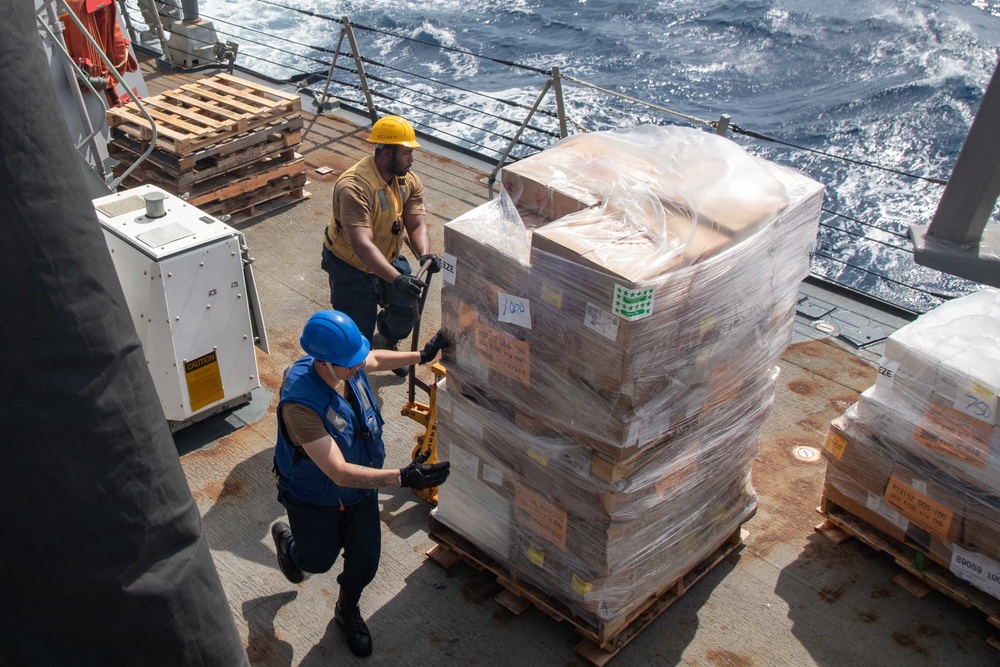 USS Kidd Conducts Replenishment-at-Sea USS Kidd Conducts Replenishment-at-Sea