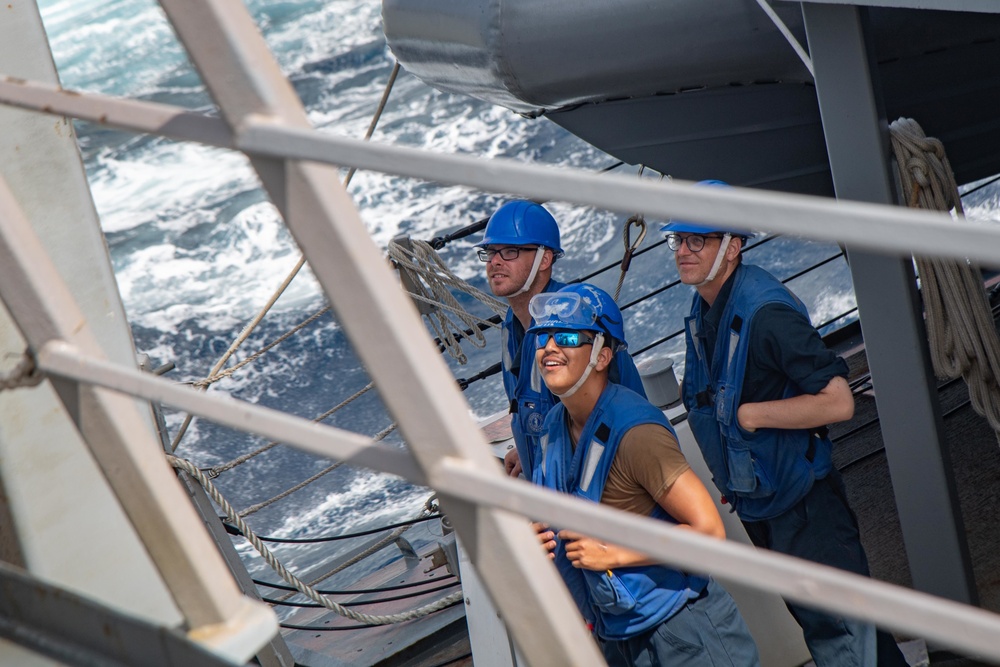 USS Kidd Conducts Replenishment-at-Sea USS Kidd Conducts Replenishment-at-Sea