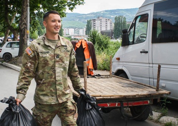 KFOR and Kosovo community members unite for river cleanup