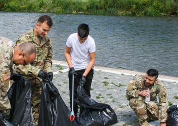 KFOR and Kosovo community members unite for river cleanup