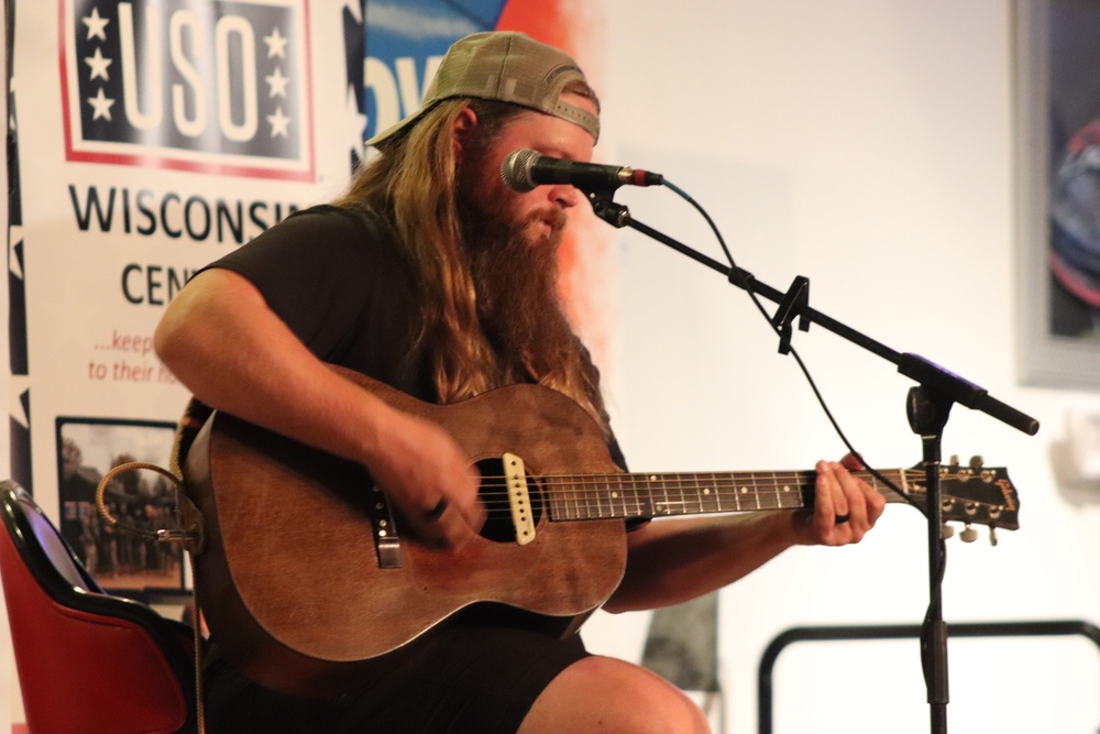 Entertainer, musician Chris Kroeze entertains troops, community members at Fort McCoy