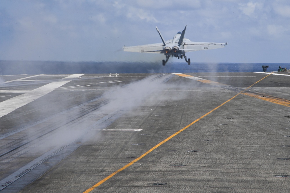 USS Harry S. Truman (CVN 75) transits the Atlantic Ocean