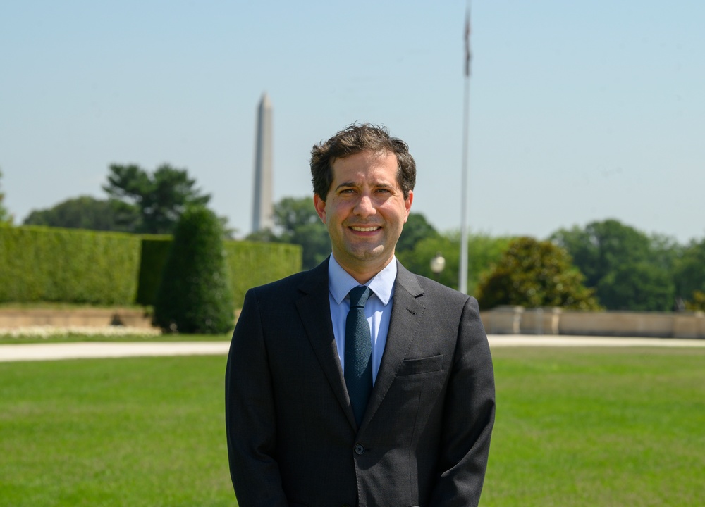 Segraves awarded the Paul H. Nitze International Security Affairs Award