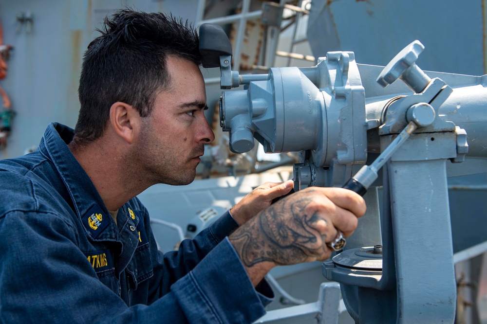 USS Laboon Conducts Passing Exercise with ROS Marasesti