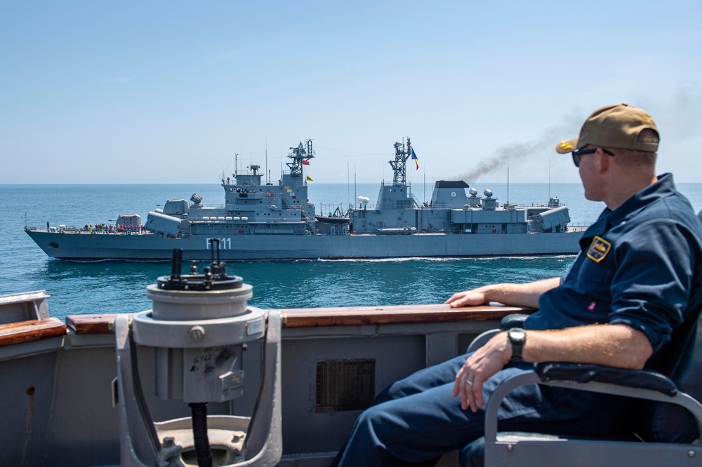 USS Laboon Conducts Passing Exercise with ROS Marasesti